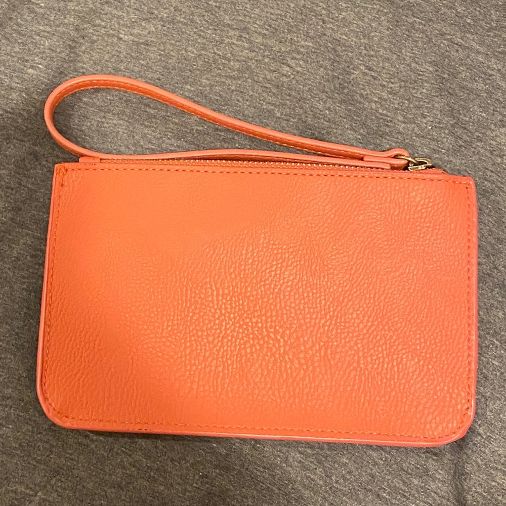 Universal Thread Wristlet - Picture 2 of 3
